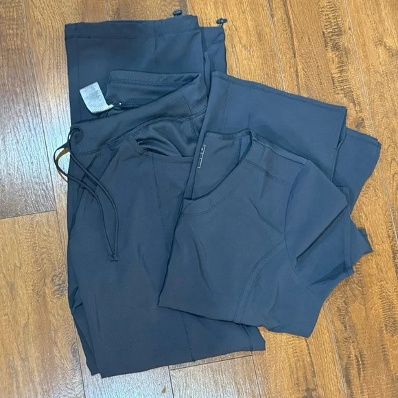 Cherokee Infinity Scrub Set. Medium. Pewter. (Dark Gray) - Picture 1 of 3